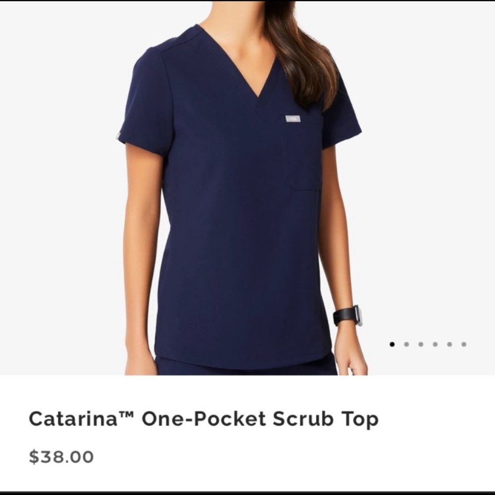 Worn 5xs,  I changed jobs. Navy,one pocket top